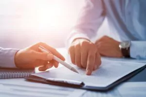 Die verschiedenen Vertragsformen für Freelancer: Dienstverträge, Honorarverträge & Werkverträge